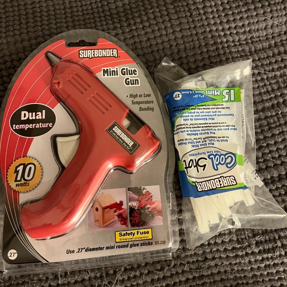 Mini Surebond glue gun and glue sticks NWT - Picture 1 of 2